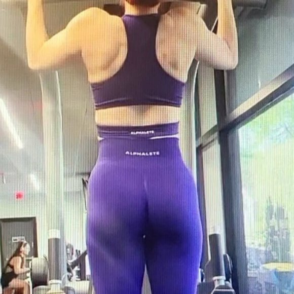 Alphalete Set - Stratus Bra and Amplify Leggings - True Indigo - XS and Small - Picture 3 of 7